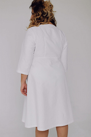 Халат двубортный на пуговицах Вероника PLUS SIZE, белый  в Санкт-Петербурге 4